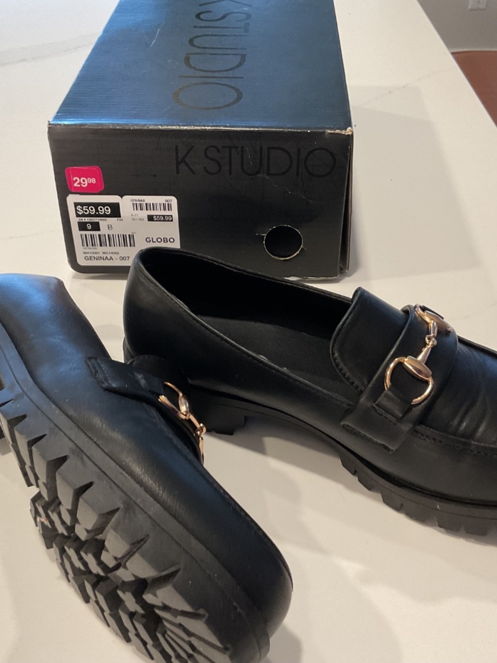 Shoes - Picture 4 of 5